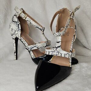 JG Black Patent & Snakeskin T-Strap Heels - Size 7.5 Pointed Toe Stilettos